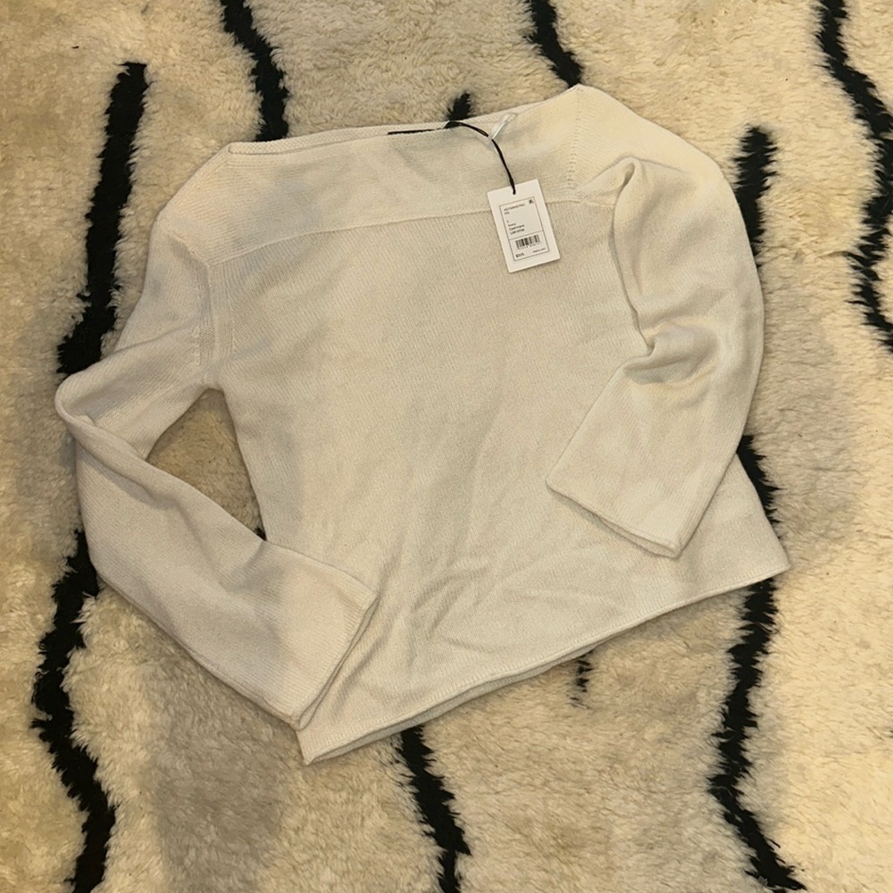 Theory off the shoulder cashmere sweater ivory sz LARGE BNWT $325!
